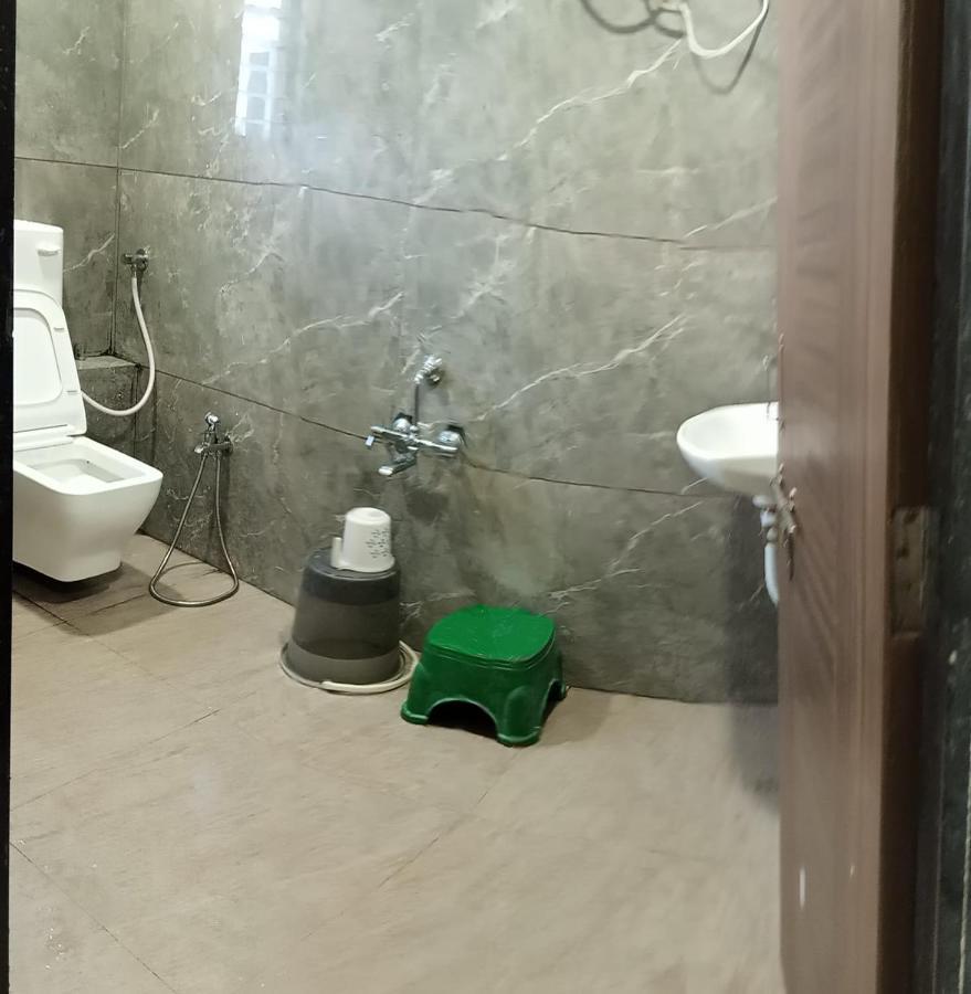 Hotel Mansarovar,Vadodara Extérieur photo