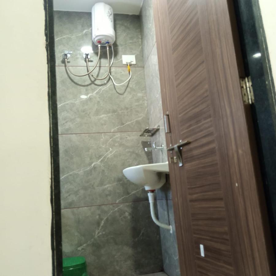Hotel Mansarovar,Vadodara Extérieur photo